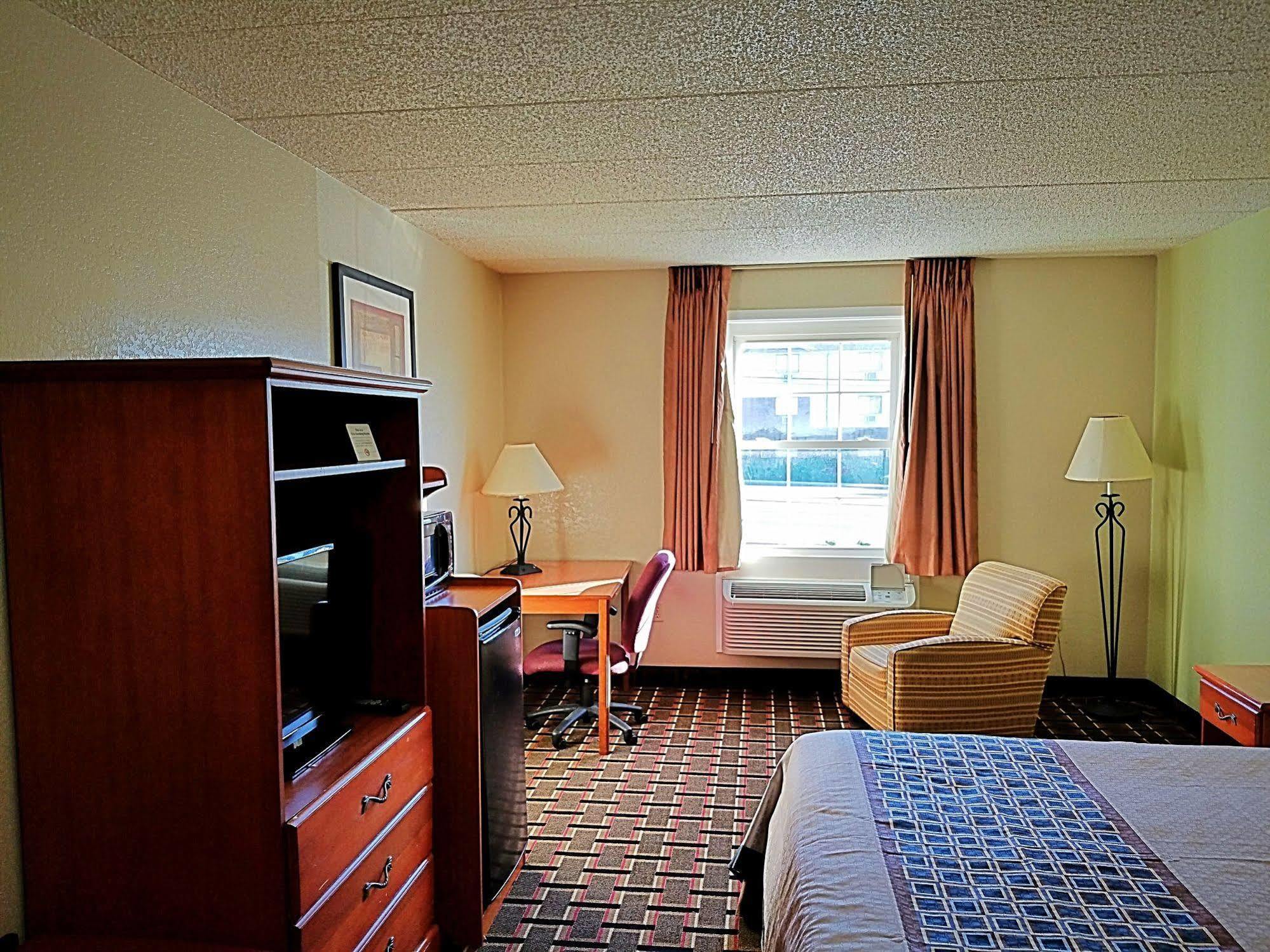 Red Roof Inn Richmond, Va - W Broad St Henrico Zewnętrze zdjęcie